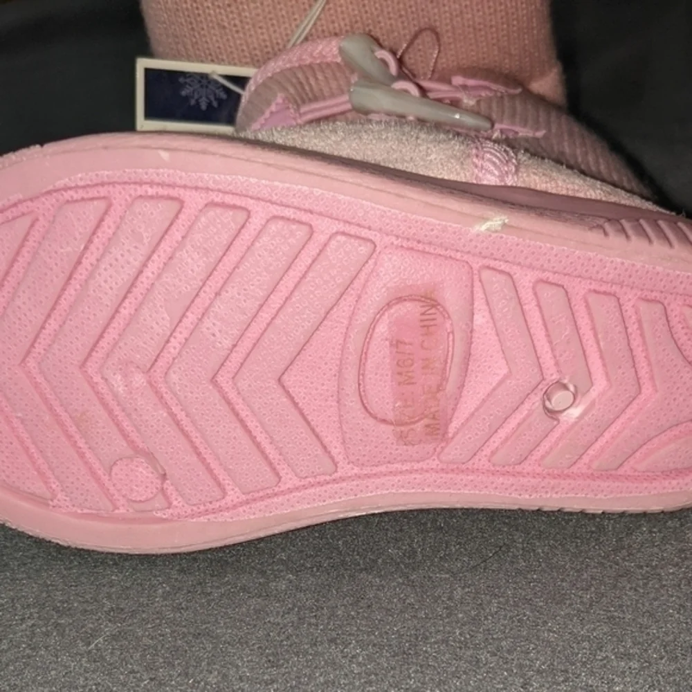 NWT Girls boots size med 6-7c pink‎ fleece lined toddlers